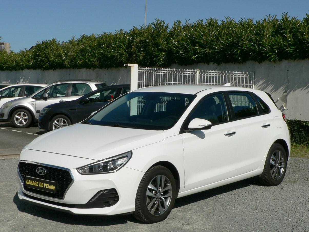 HYUNDAI i30